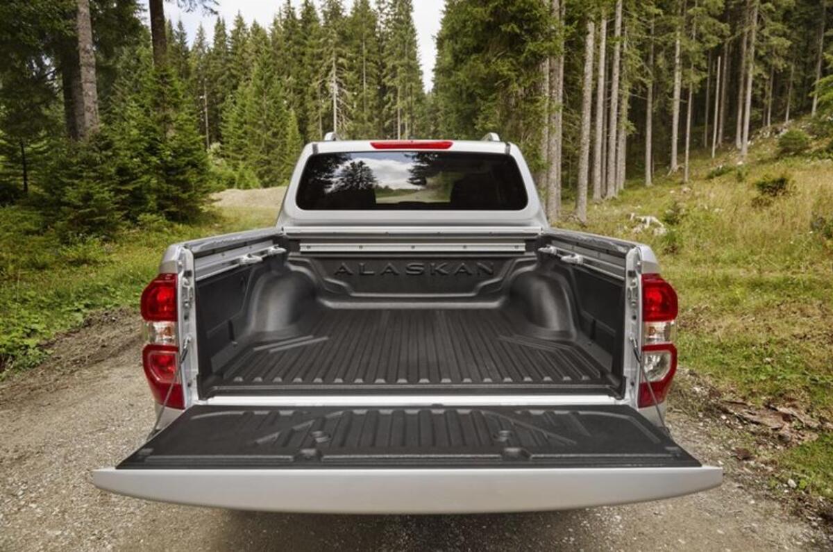 Renault Alaskan rear tray