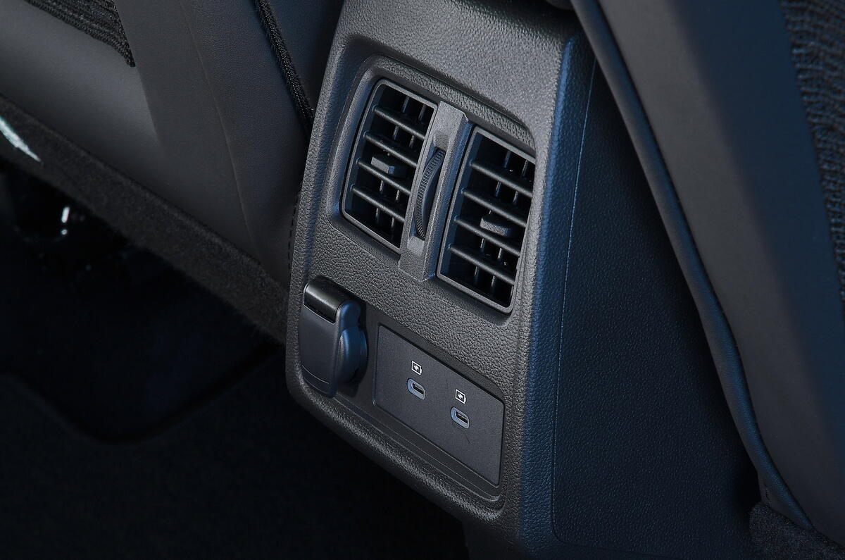 Renault Captur E Tech Hydrid 2025 jb20250905 1185 1600x1067 e77dfbfe f829 4b5d b660 9c60d072a748