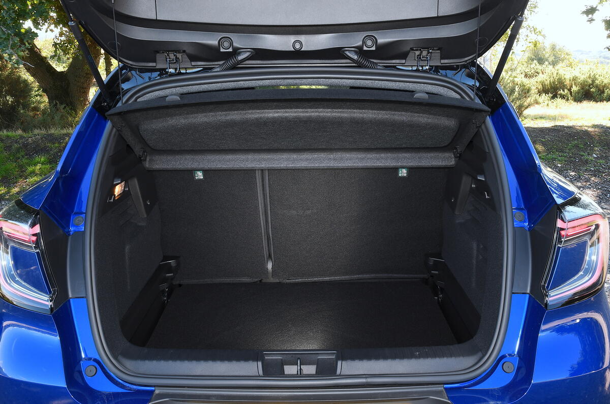 Renault Captur E Tech Hydrid 2025 jb20250905 1191 1600x1067 ff94a2e6 231c 4558 a698 403370718d4c