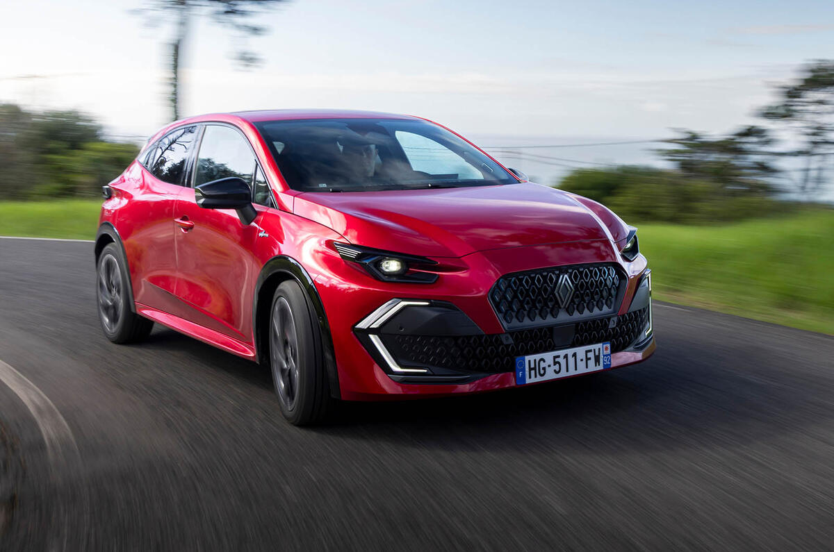 Renault Clio 2025 review 004