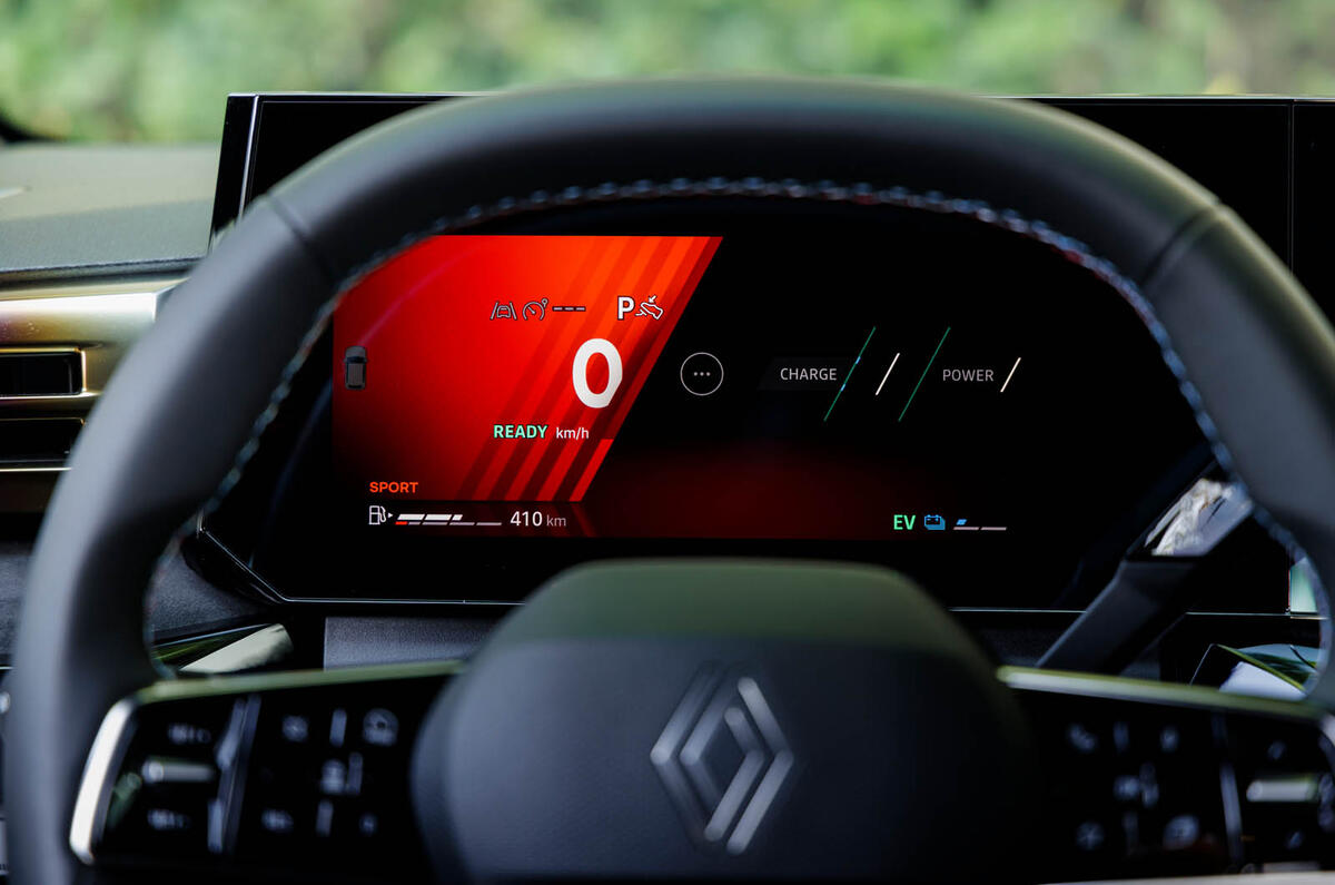 Renault Clio 2025 review 015