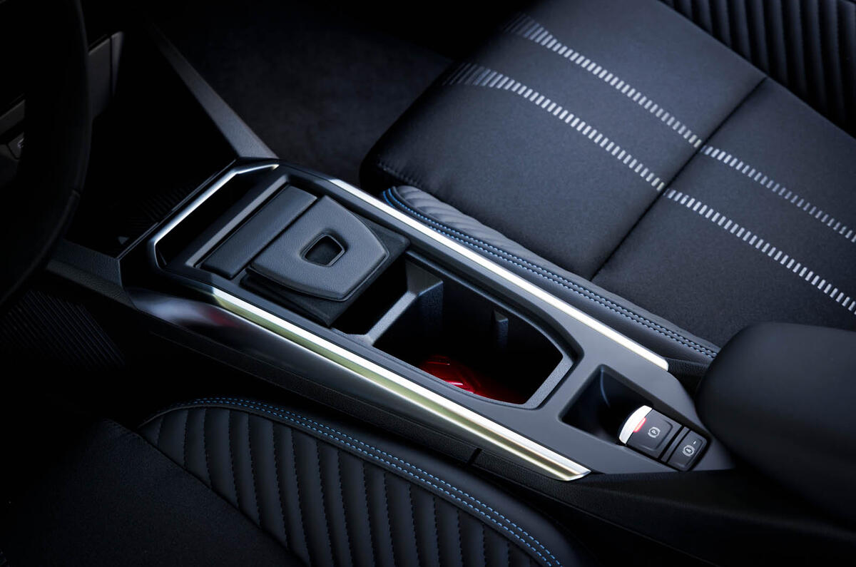 Renault Clio 2025 review 020