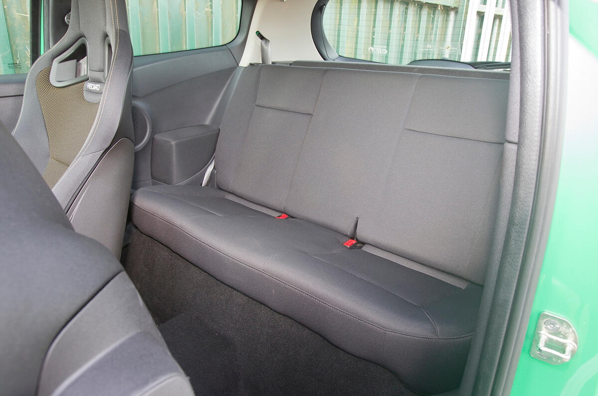 Renault Clio RS rear seats