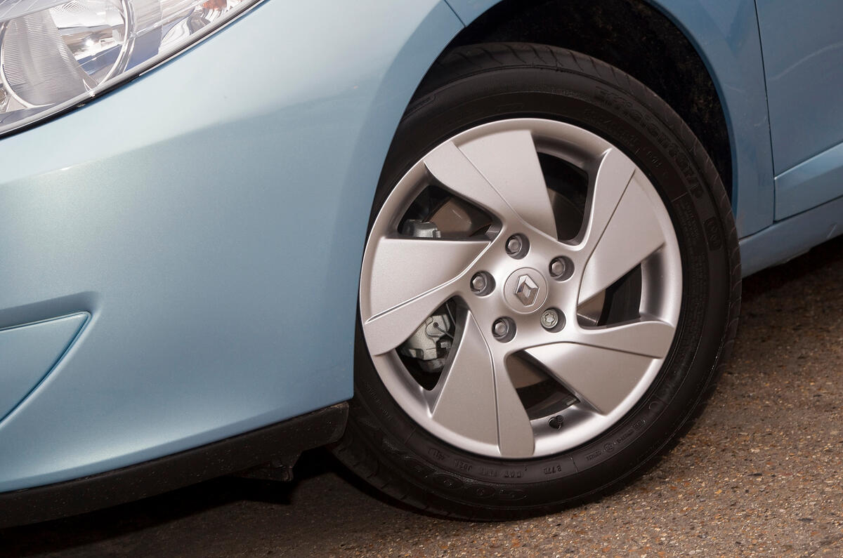 Renault Fluence alloy wheels