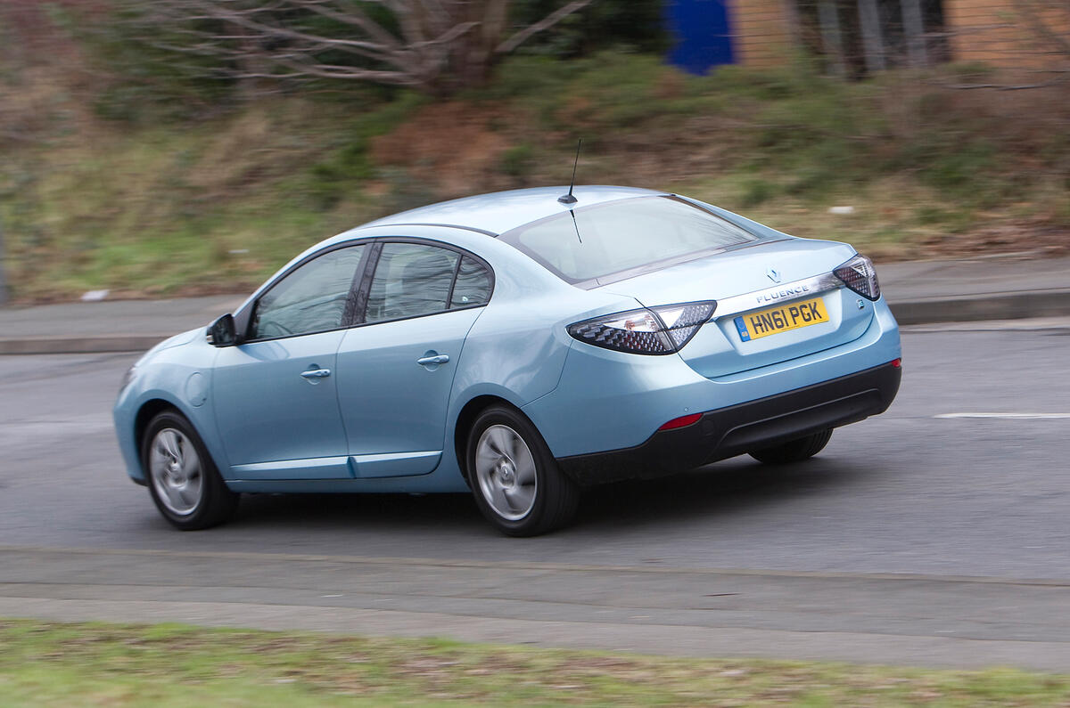 Renault Fluence rear quarter