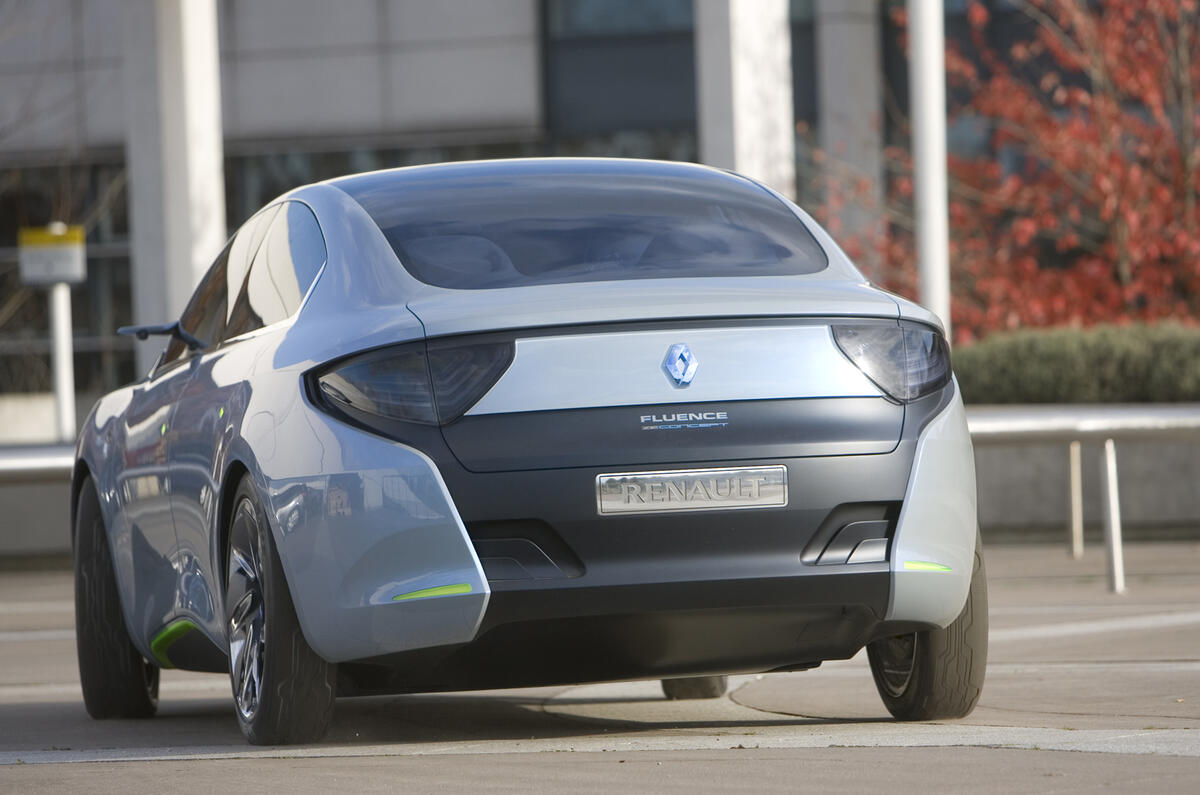 Renault Fluence stays electric