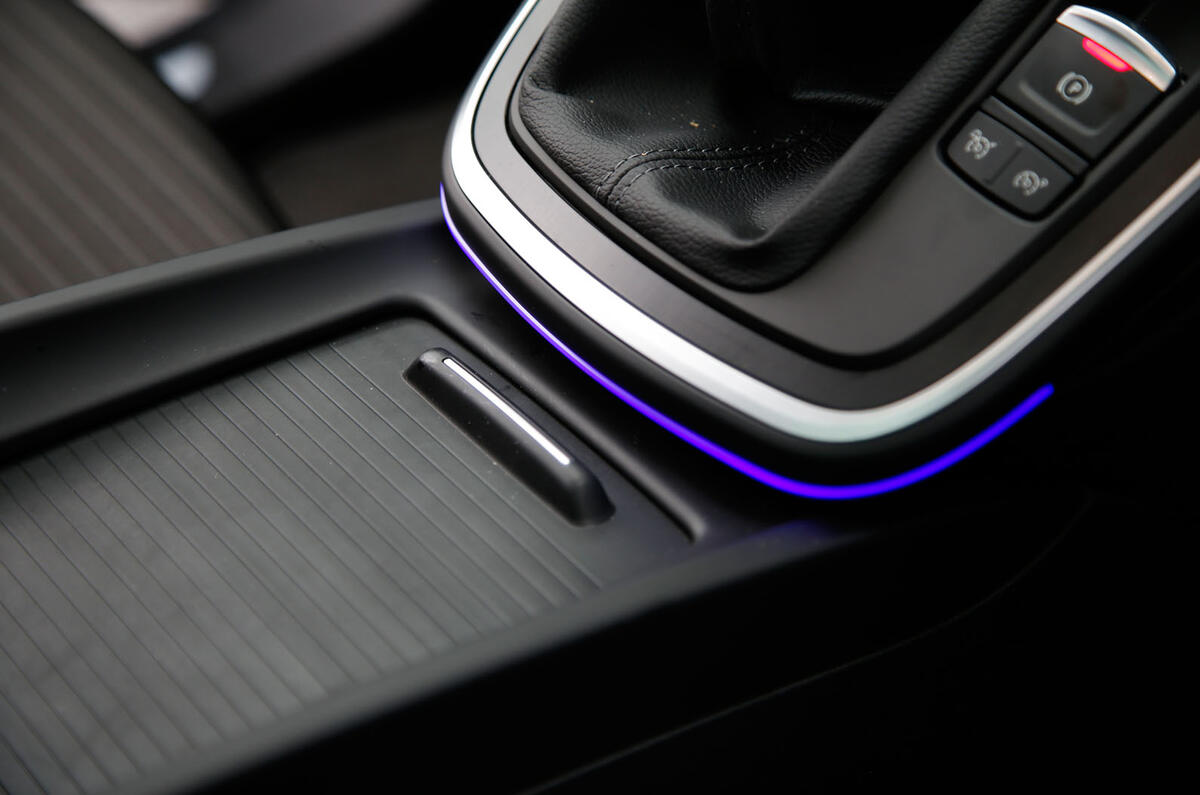 Renault Grand Scenic ambient lighting