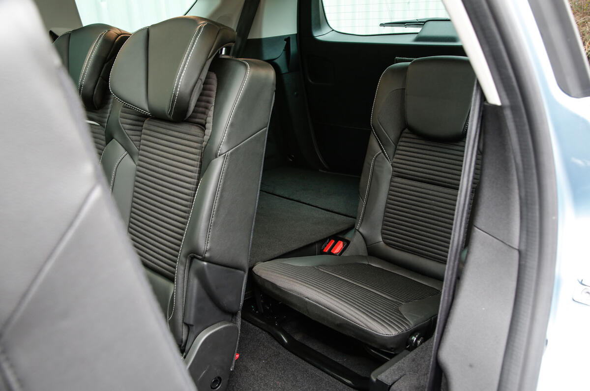 Renault Scenic third row seats