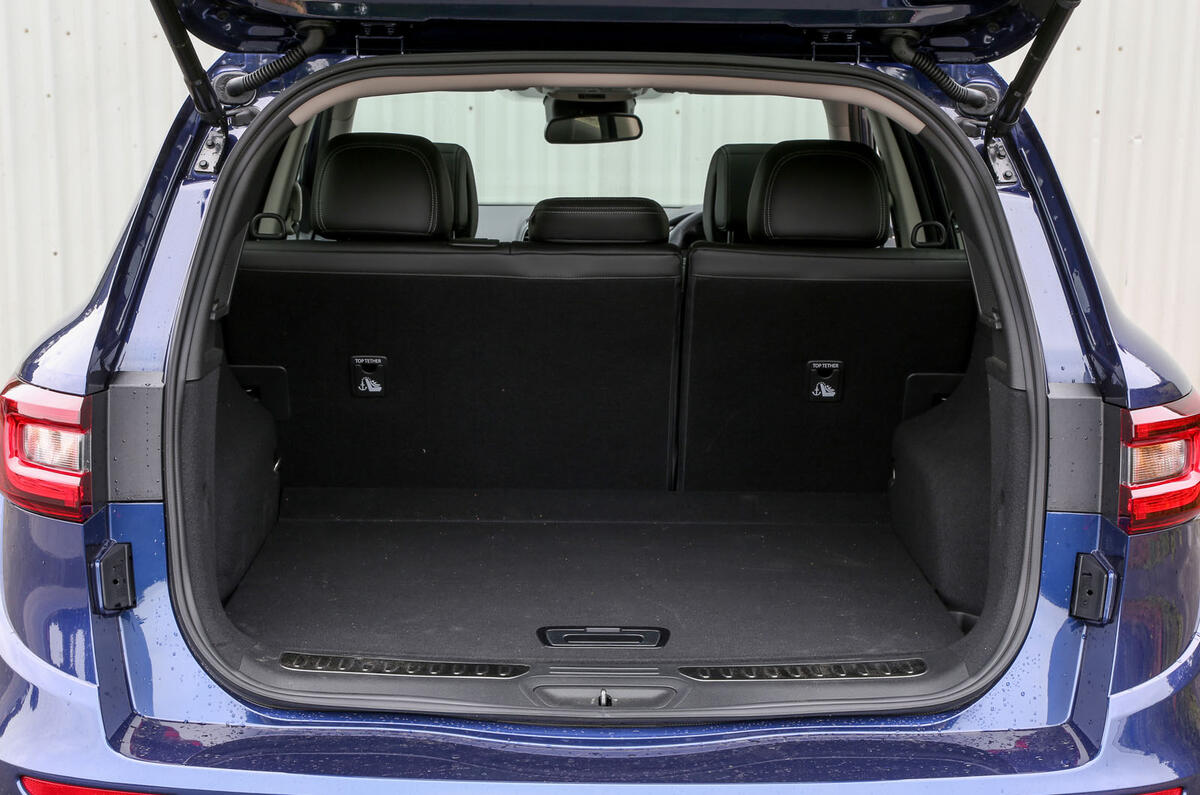 Renault Koleos boot space
