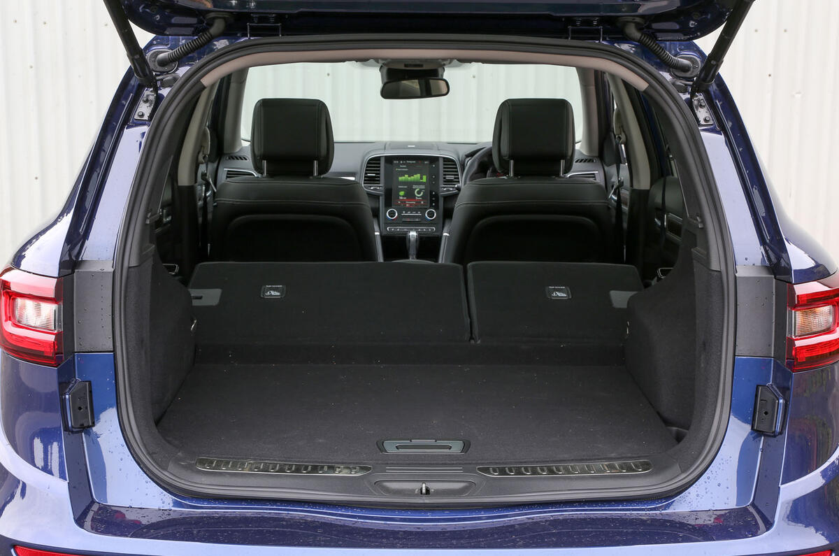 Renault Koleos extended boot space
