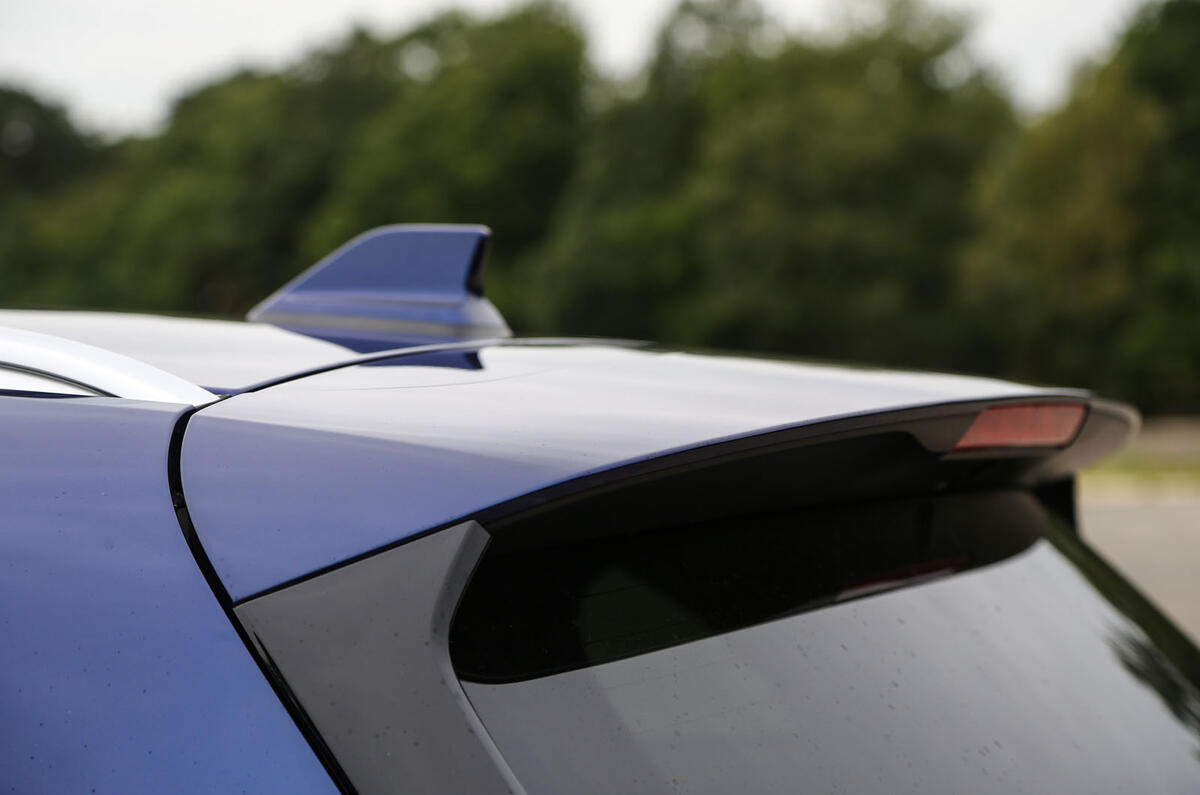 Renault Koleos rear spoiler