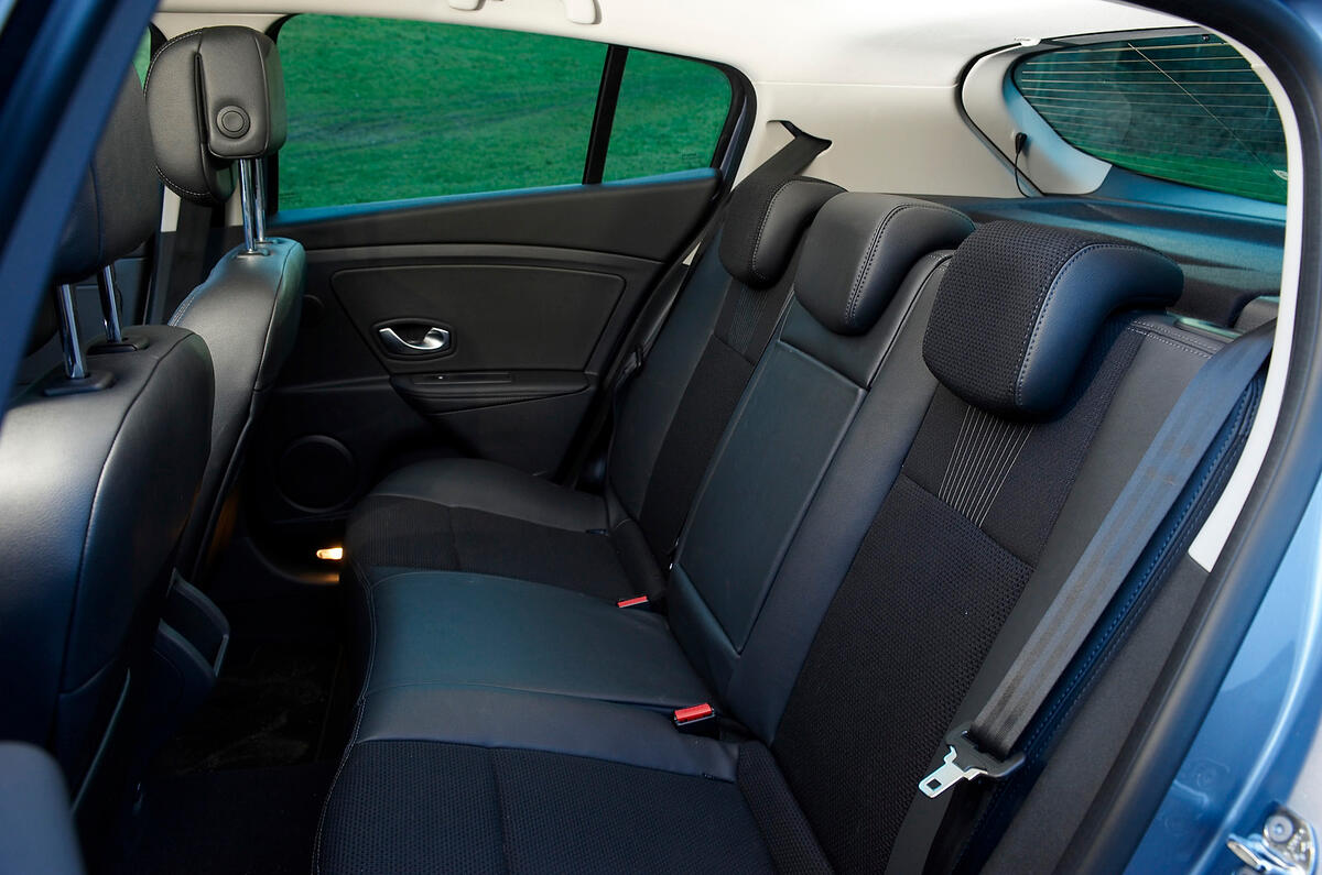 Renault Megane rear seats