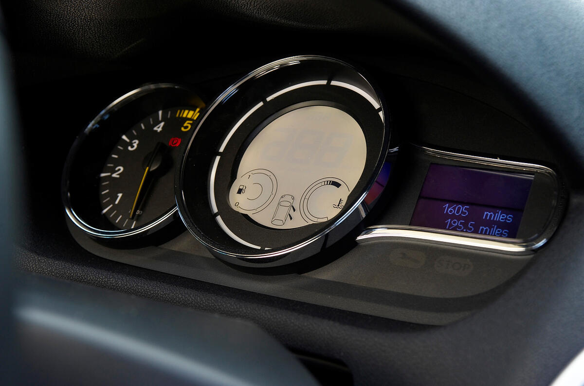 Renault Megane instrument cluster