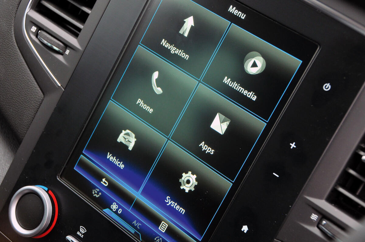 Renault Megane R-link infotainment system