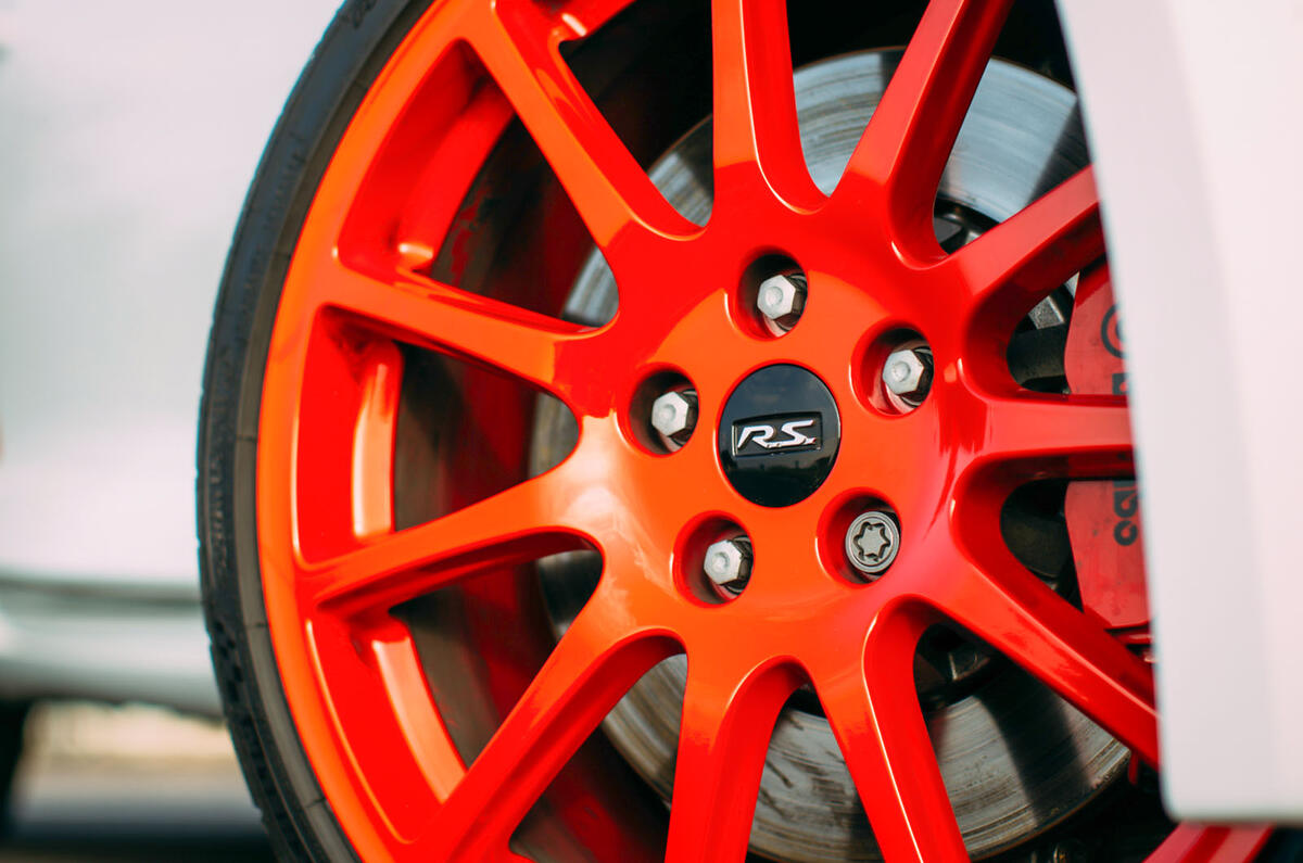 19in Megane RS275 Trophy-R alloys