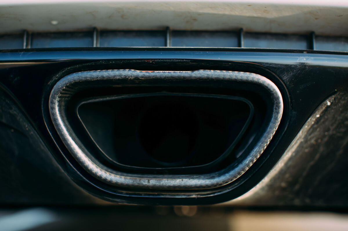 Renault Megane RS275 Trophy-R single exhaust