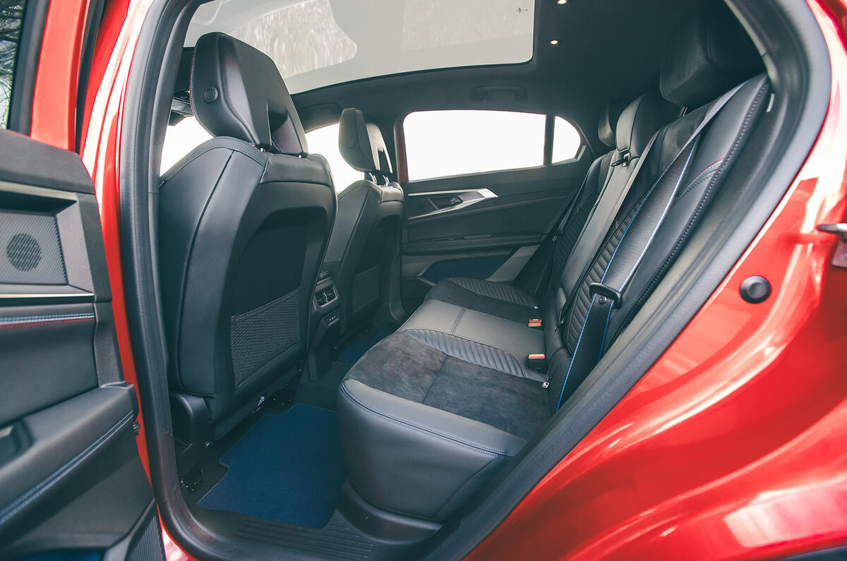 renault rafale rear interior