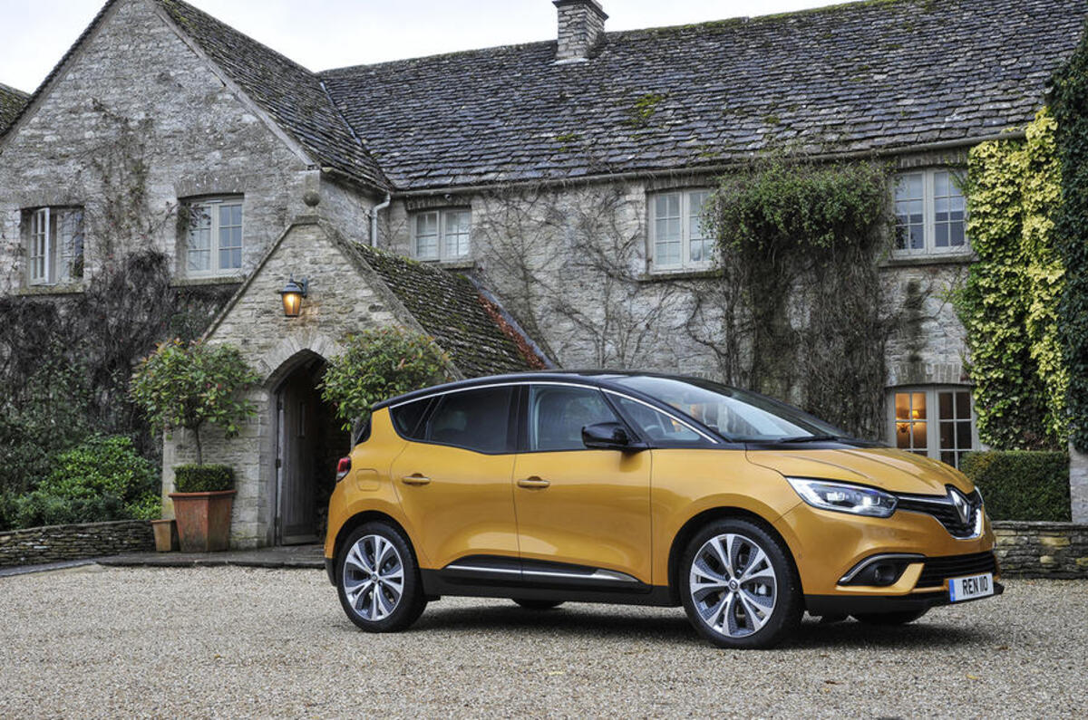 3.5 star Renault Scenic