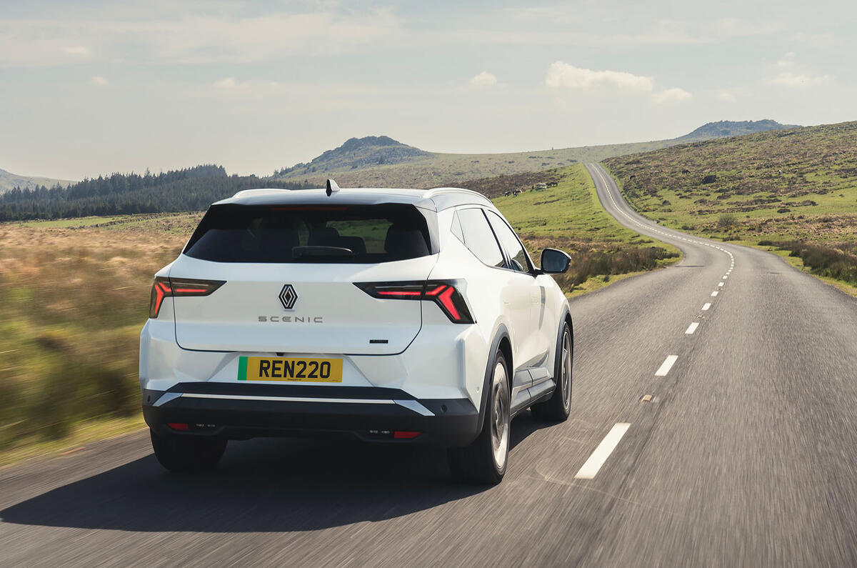 renault scenic e tech review 2024 02 rear tracking