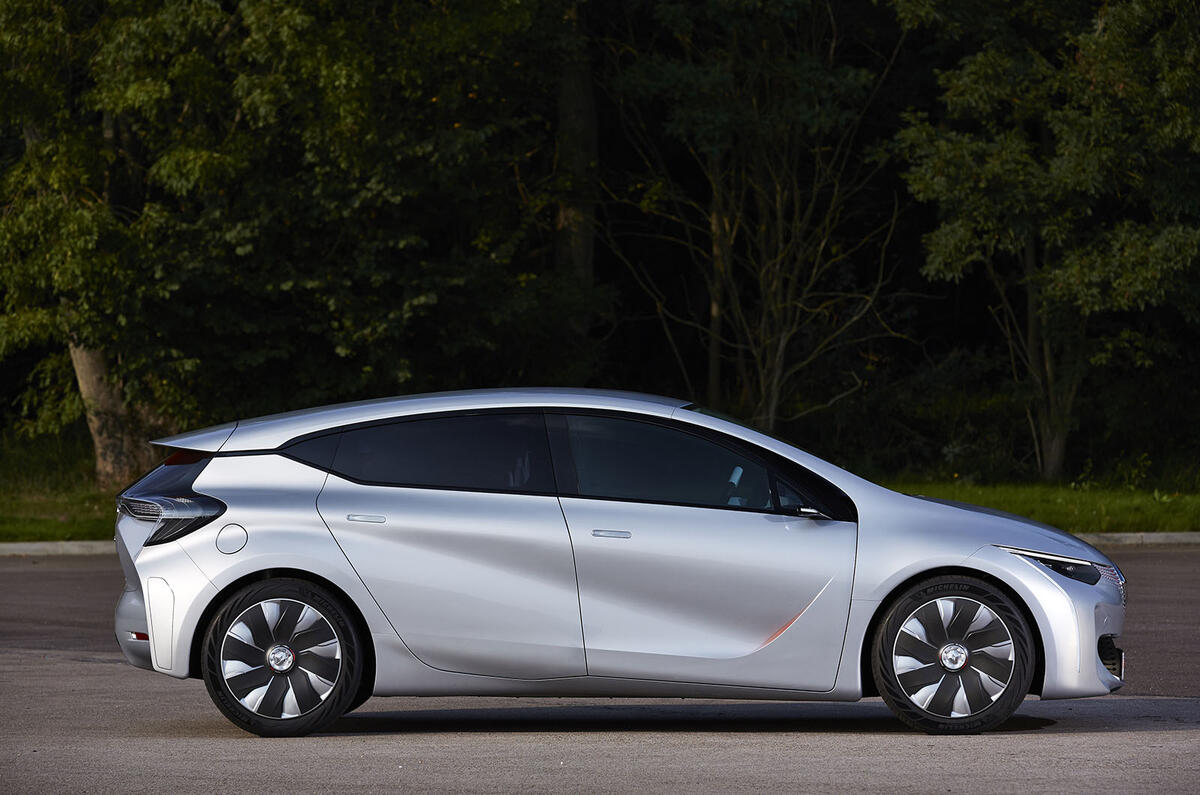 Driving Renault&#039;s 282mpg Eolab concept