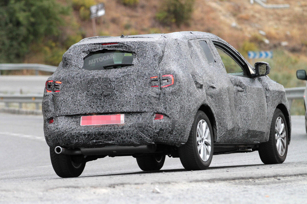 Renault to take on Nissan Qashqai with new crossover