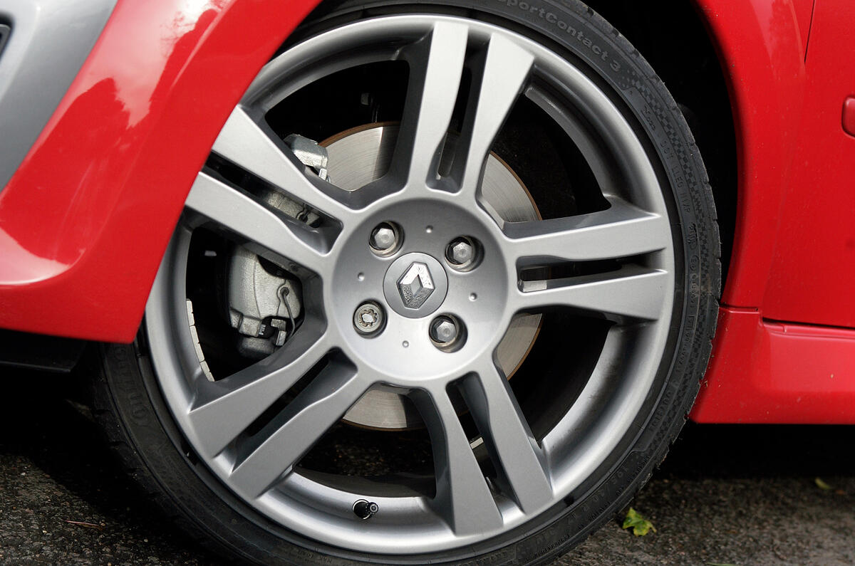 Grey 17in alloys come as part of the Cup specification 17in Renault Twingo RS alloys