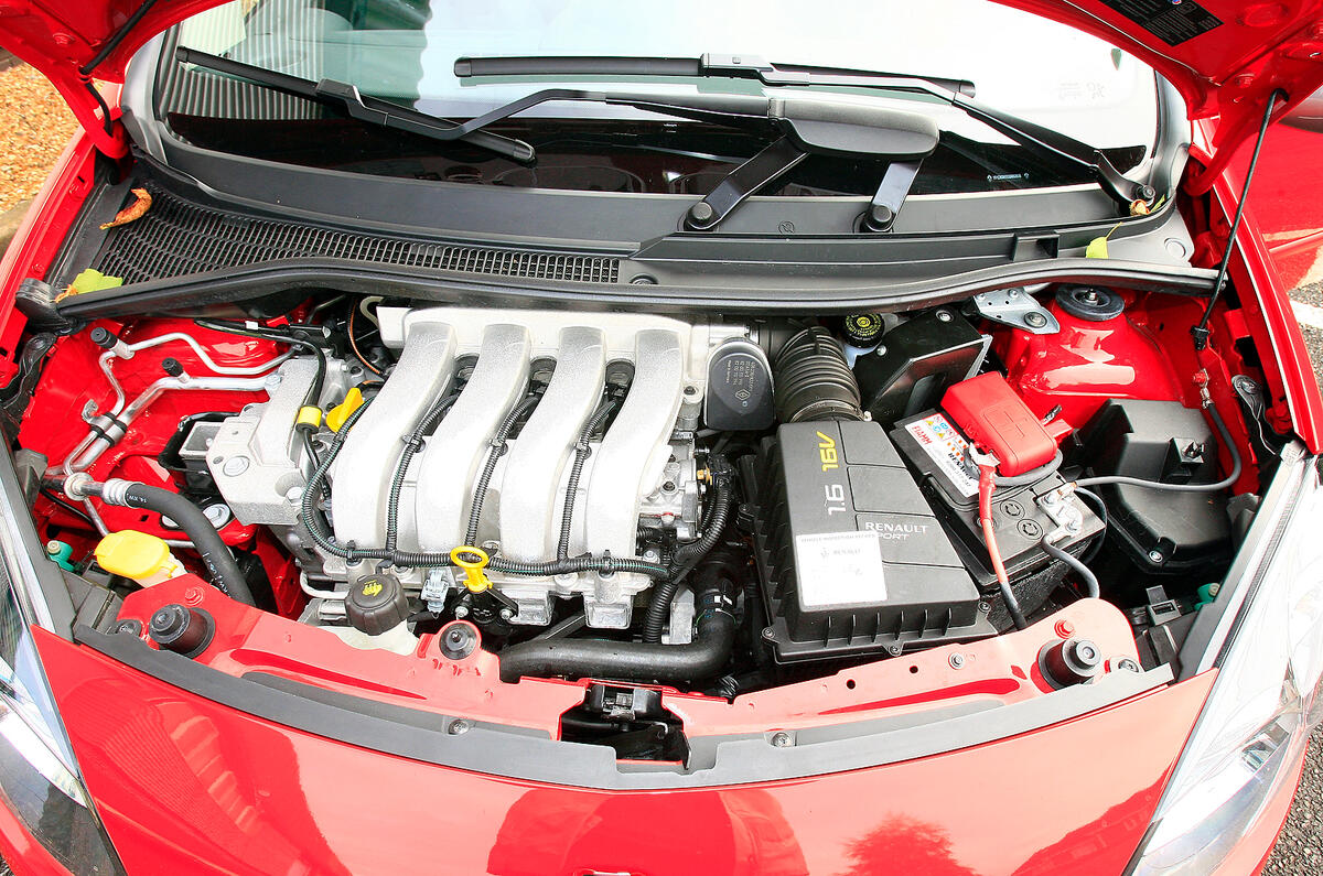 The 1.6-litre engine produces 131bhp at 6750rpm 1.6-litre Renault Twingo Renaultsport engine