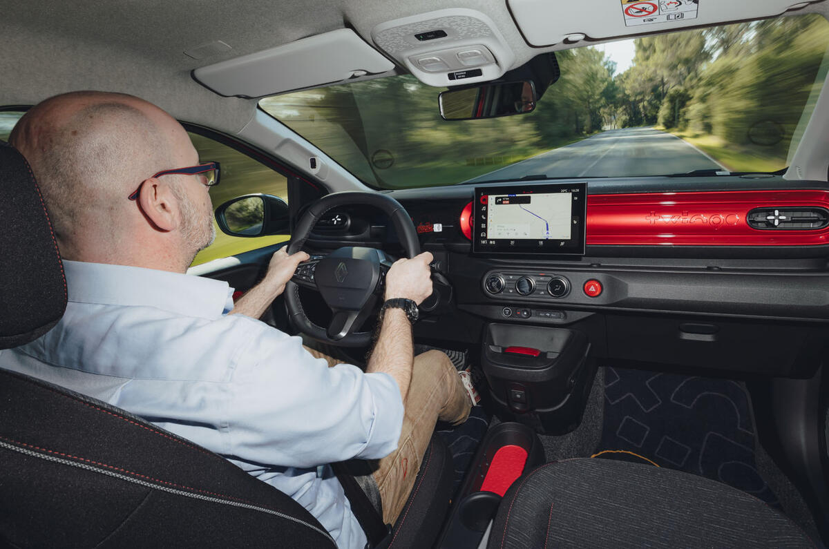 Renault Twingo review 2026 010