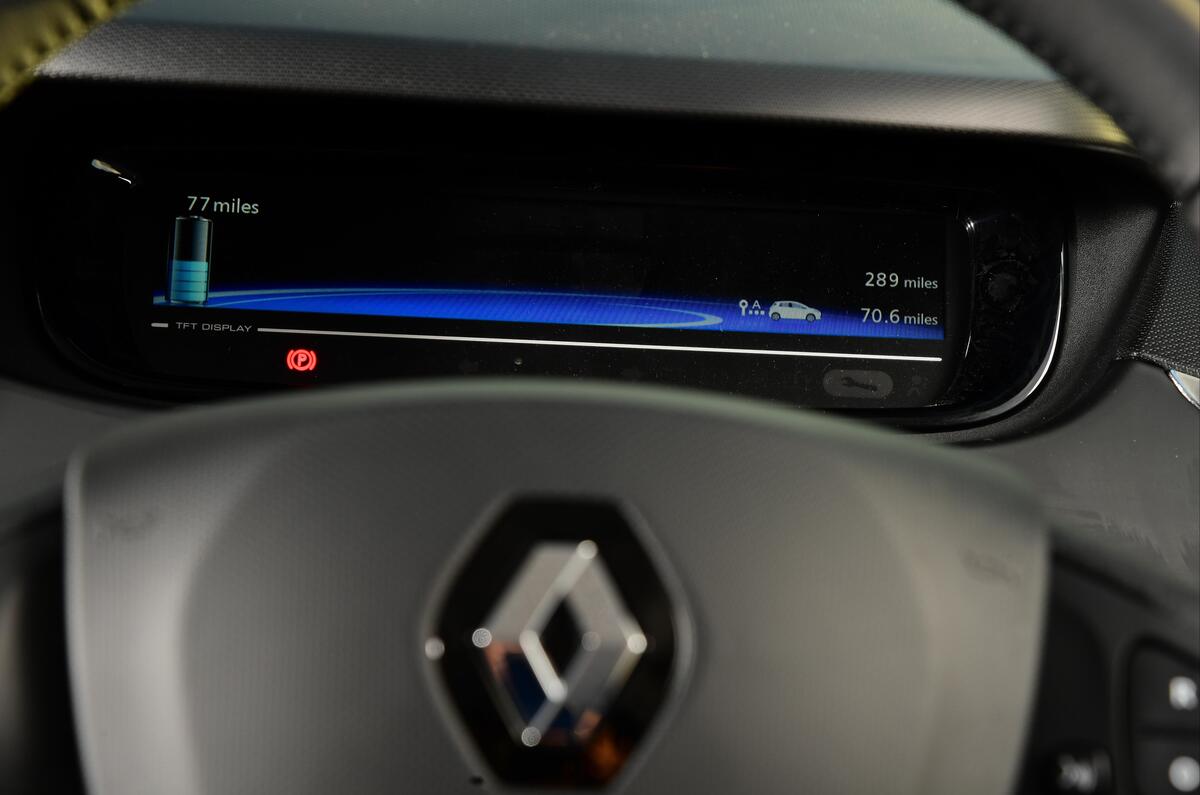 Renault Zoe instrument cluster