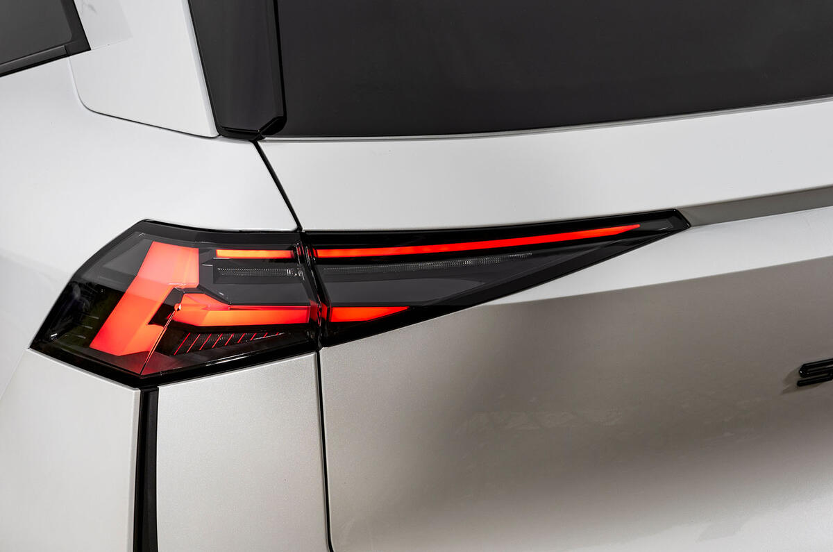 Renault Symbioz Critique des feux arrière