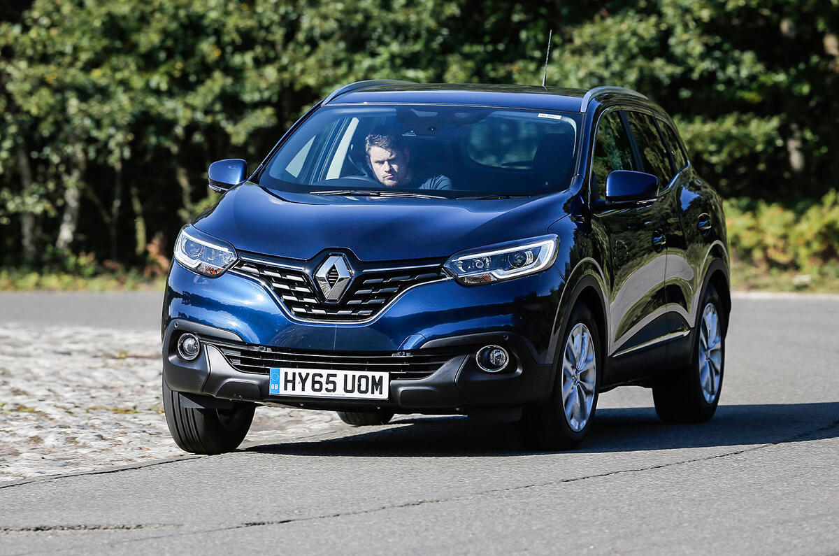 Renault Kadjar cornering