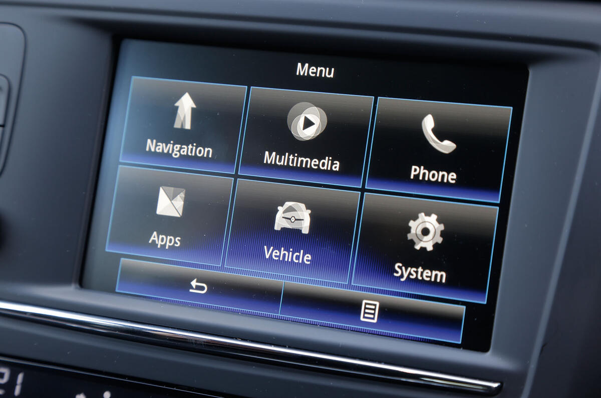 Renault Kadjar R-Link 2 infotainment system