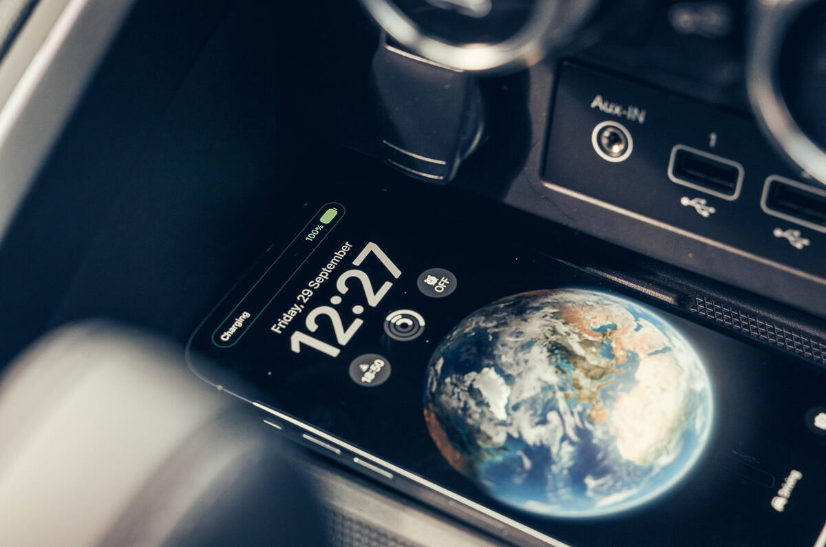 Renualt clio car charger