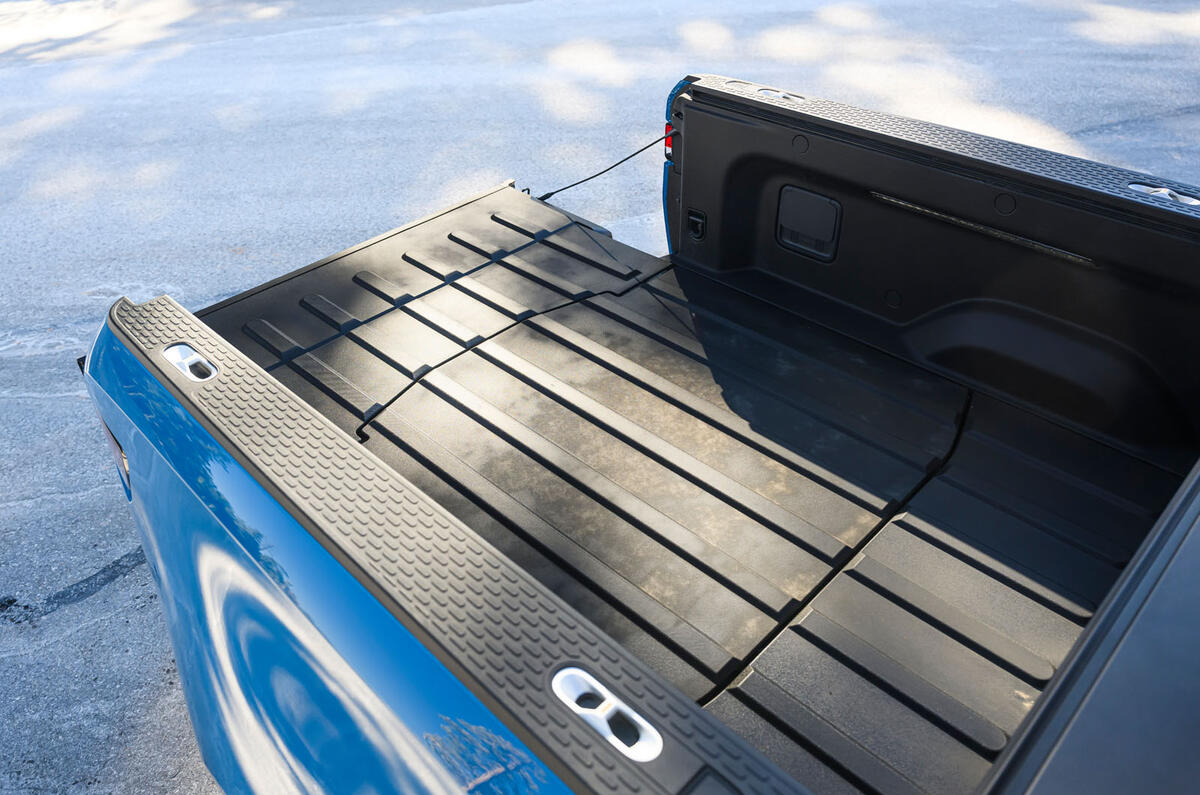 Rivian R1T 2025 Review LIPMAN loadbay 14277