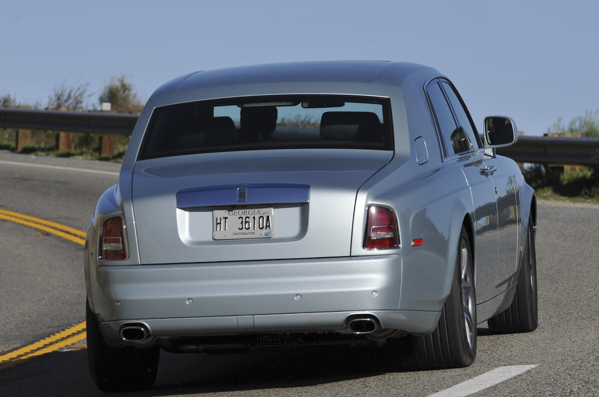no title Rolls-Royce Ghost v Phantom