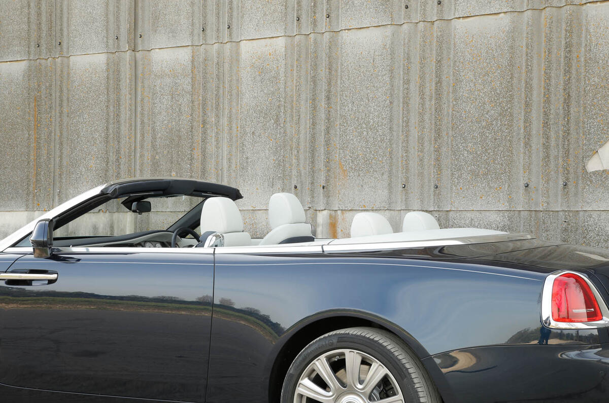 Rolls-Royce Dawn roof down