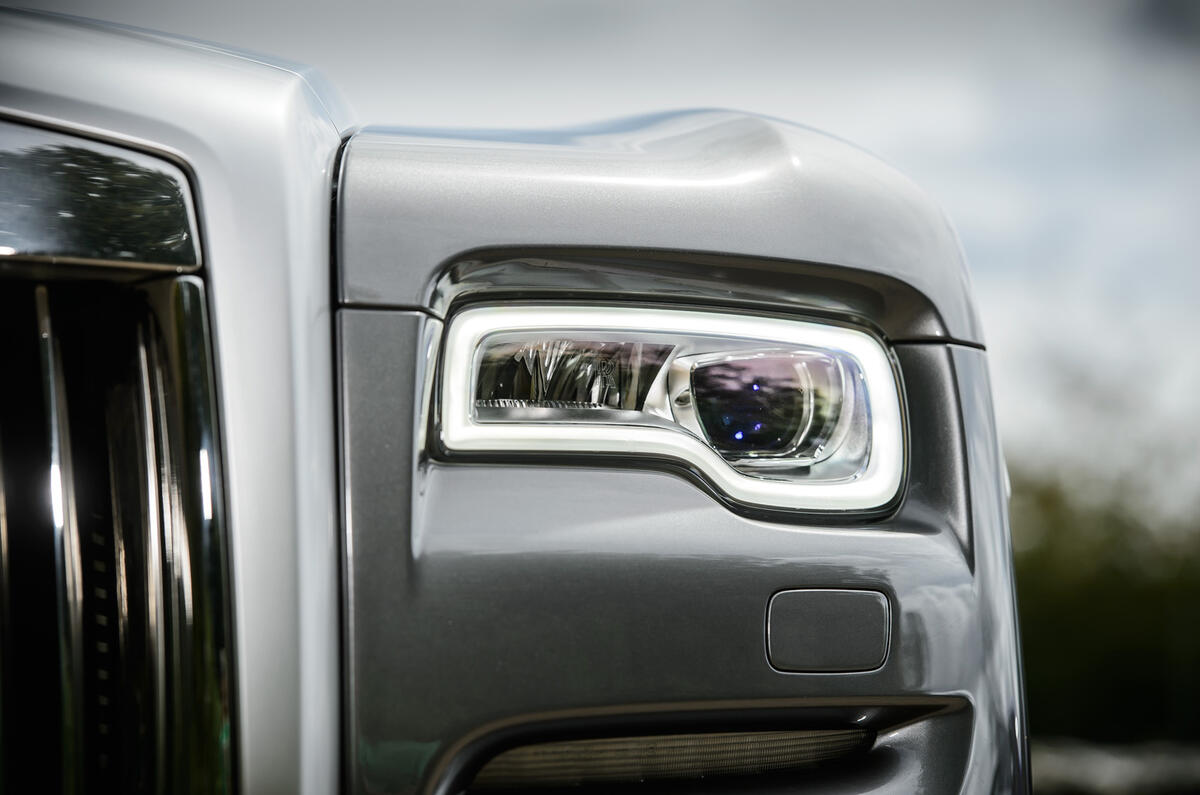 Rolls-Royce Ghost LED headlights