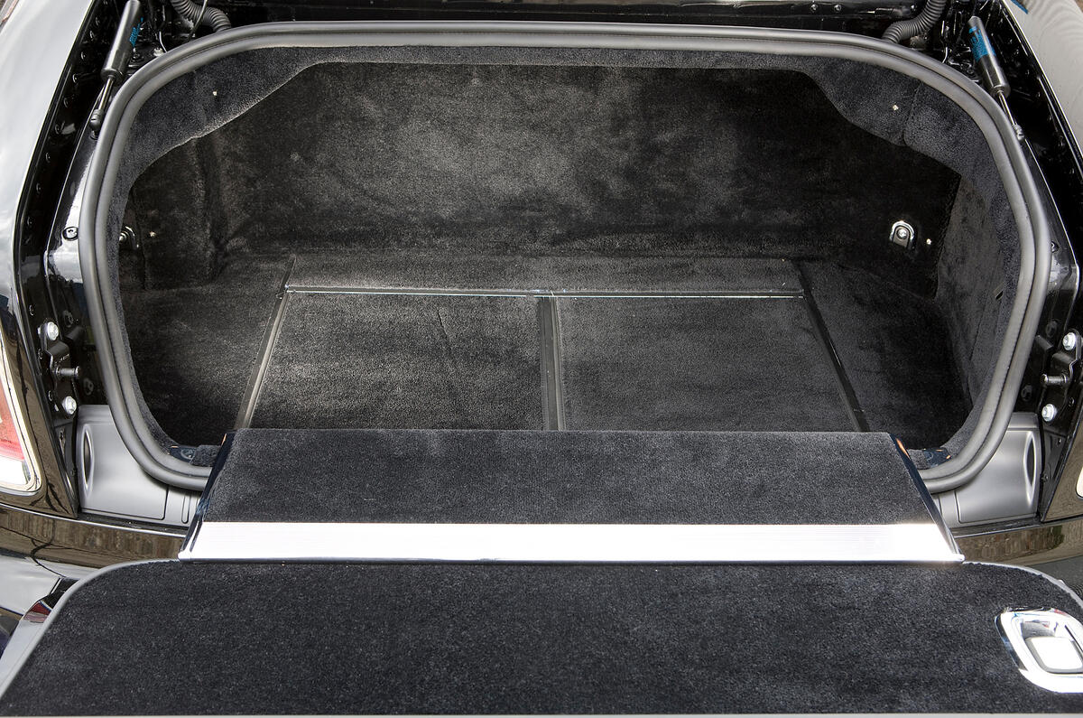 Rolls-Royce Phantom Coupé boot space