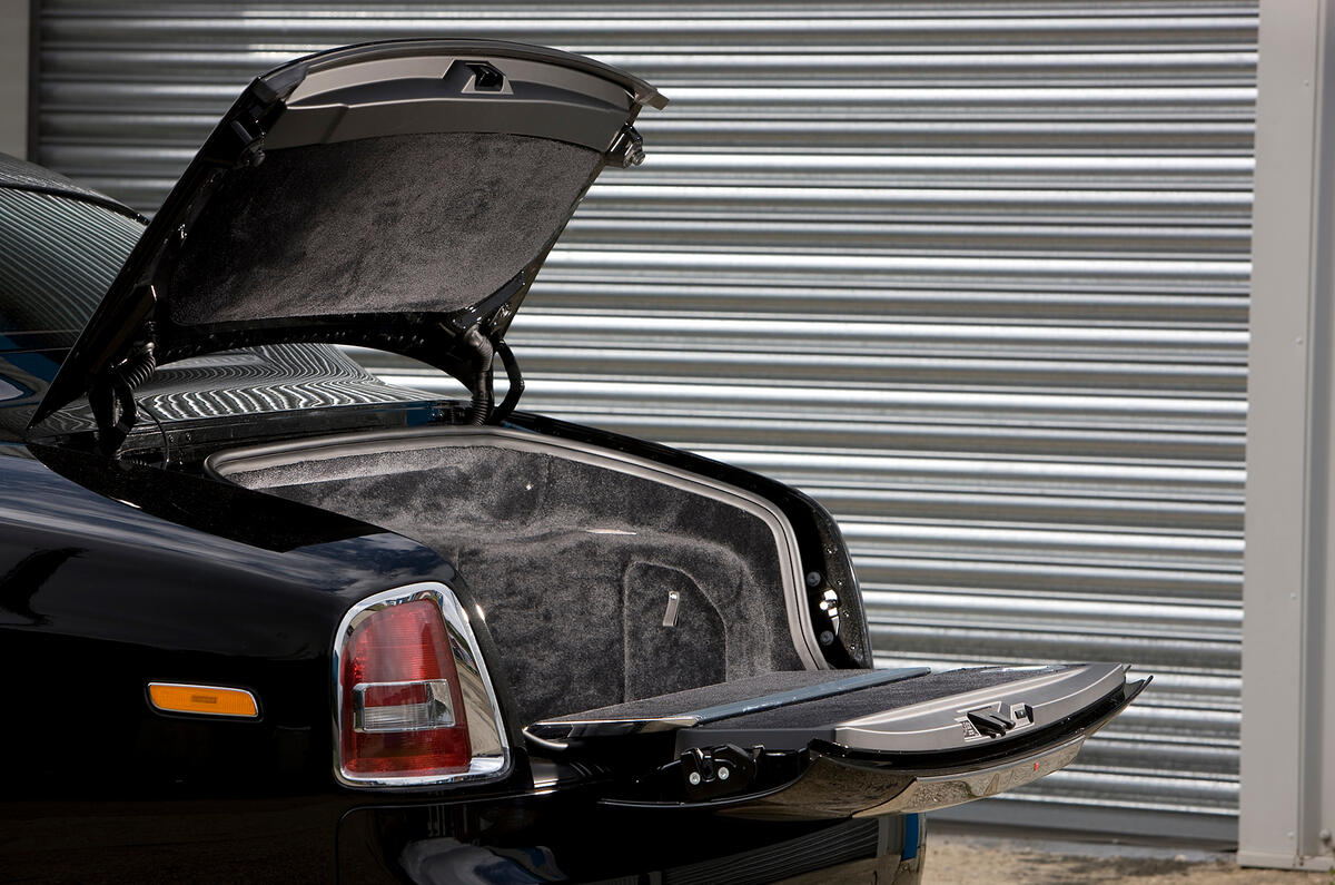 Rolls-Royce Phantom Coupé boot space