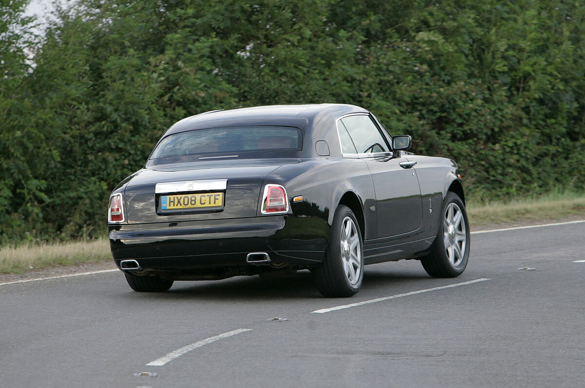Rolls-Royce Phantom Coupé rear cornering