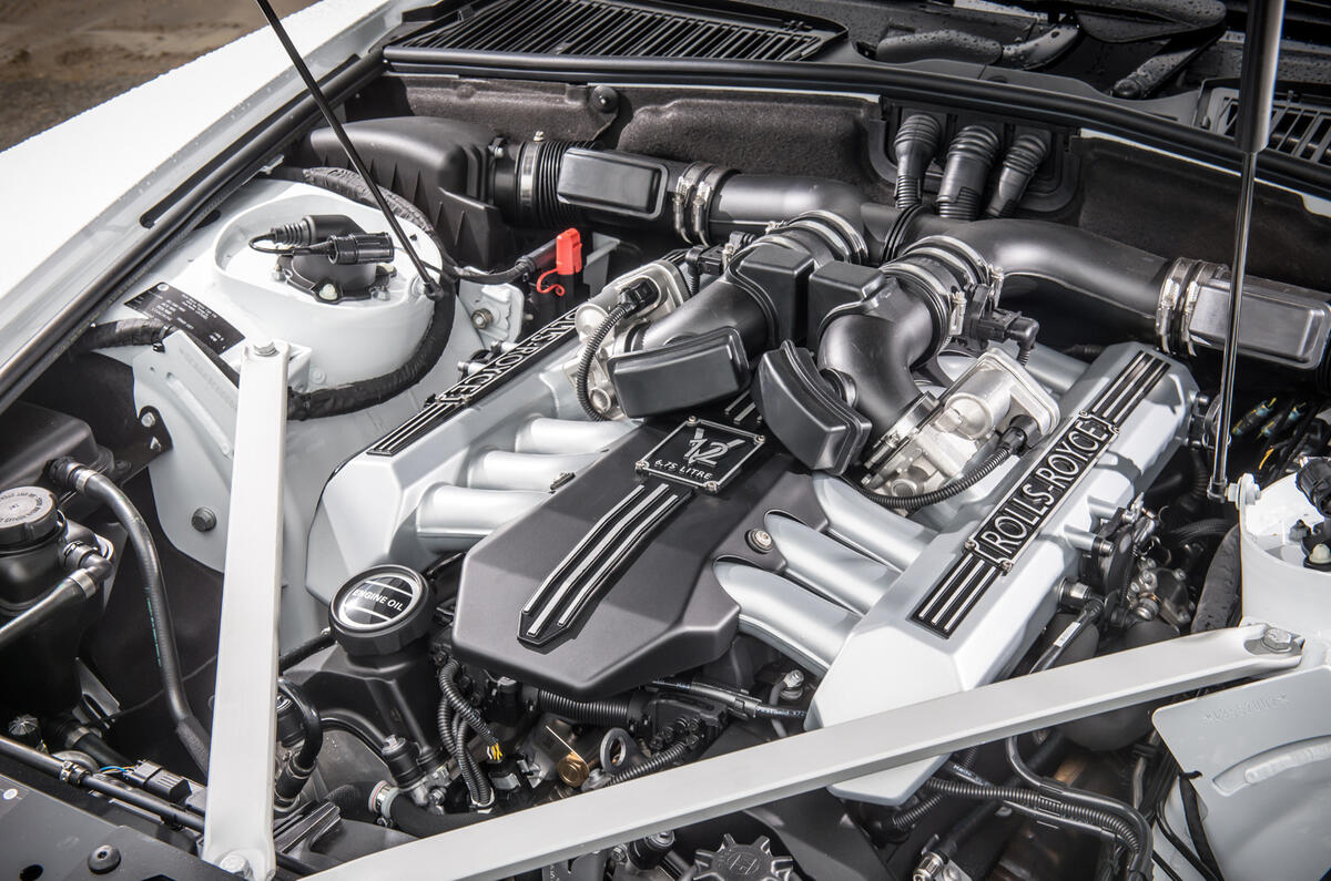 6.75-litre V12 Rolls-Royce Phantom engine