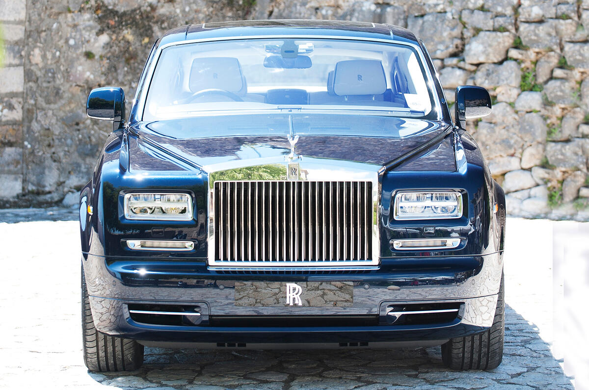 Rolls-Royce Phantom front end