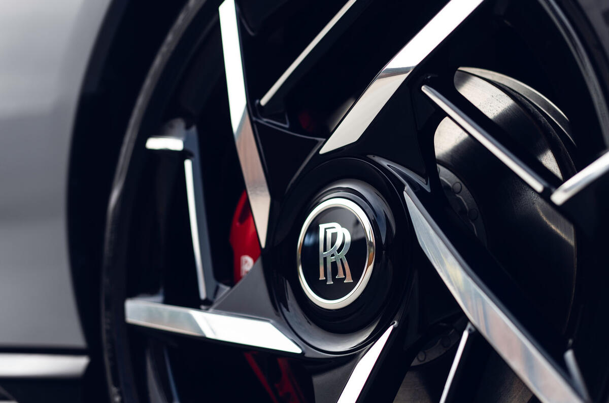 Rolls Royce Spectre Black Badge 2025 Review wheel 03652