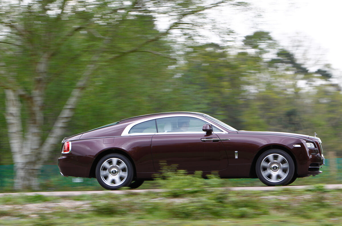 Rolls-Royce Wraith side profile