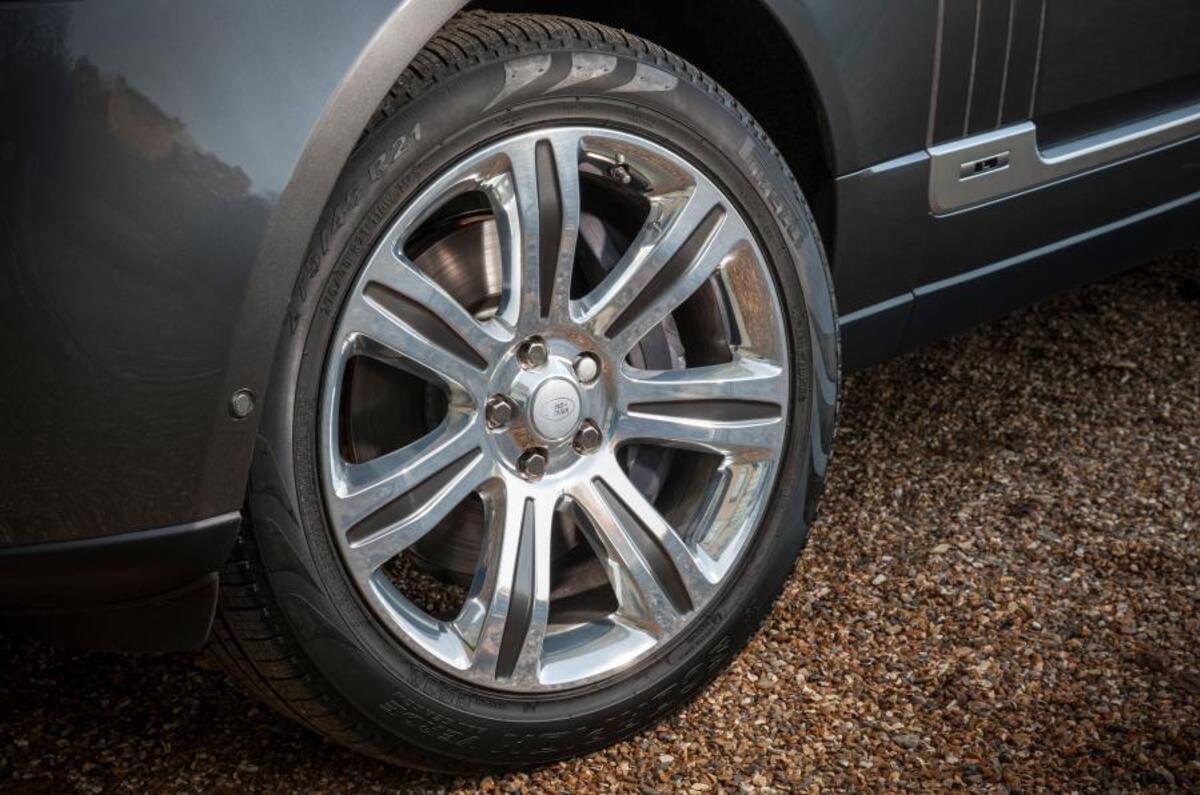 Range Rover SVA 20in alloys