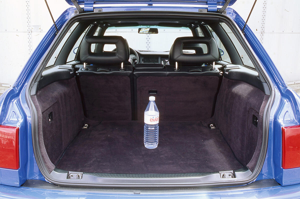 History of the Audi RS2 - picture special