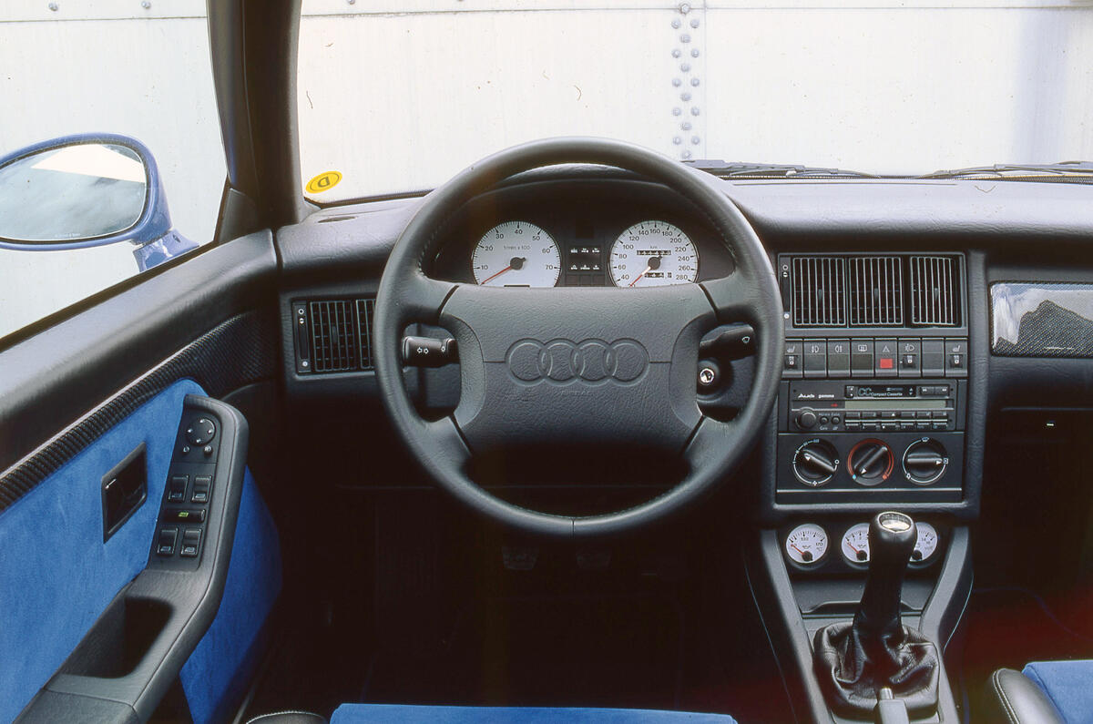 History of the Audi RS2 - picture special
