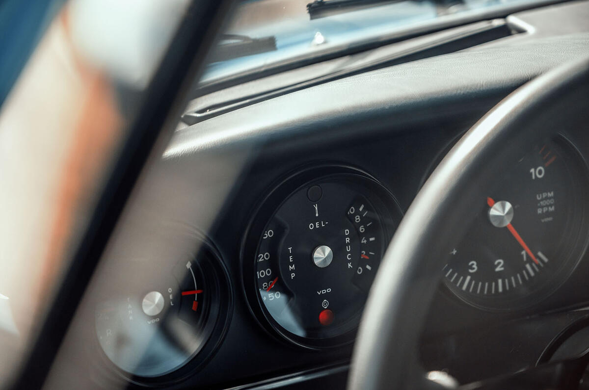 ruf 34 rsr 009 dials