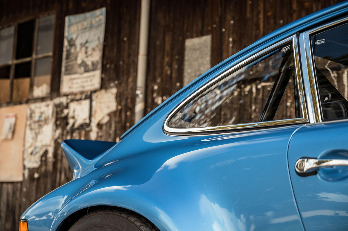 ruf 34 rsr 015 rear detail