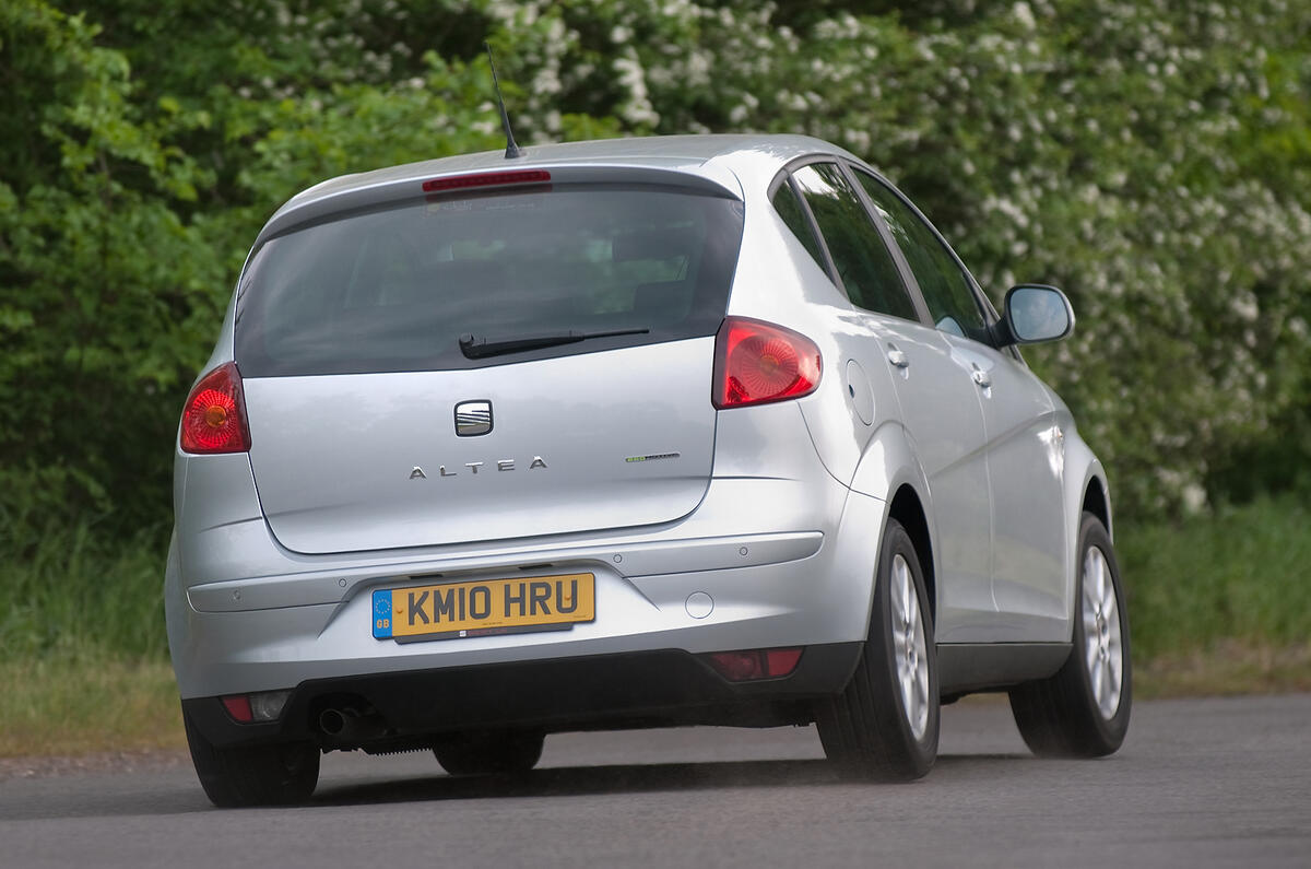 Altea will understeer appropriately when pushed Seat Altea rear cornering